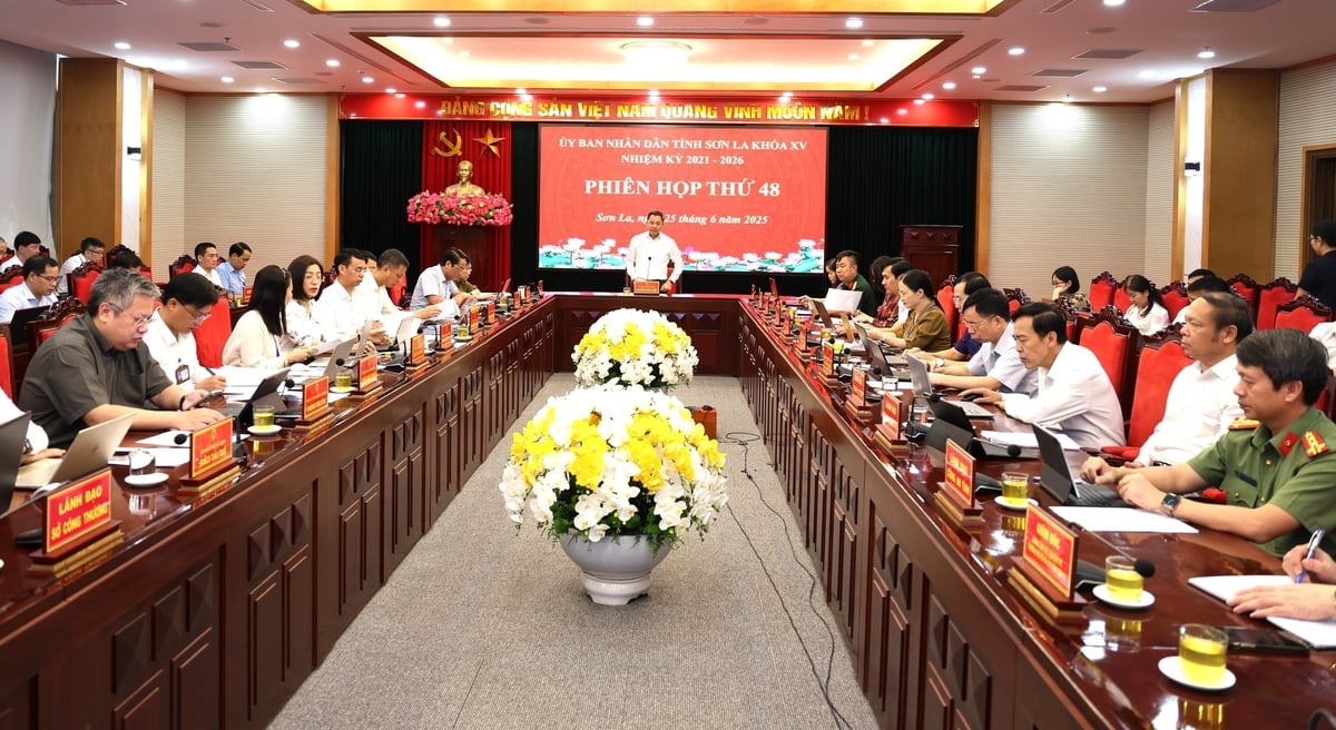 Toàn cảnh Phiên họp thứ 48 UBND tỉnh Sơn La. Ảnh: Nguyễn Nga. Toàn cảnh Phiên họp thứ 48 UBND tỉnh Sơn La. Ảnh: Nguyễn Nga.