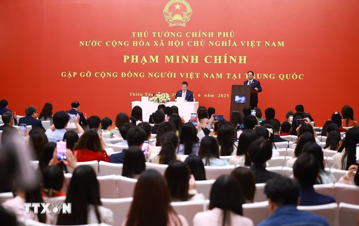 Thủ tướng Phạm Minh Chính mong người Việt tại Trung Quốc nỗ lực, ổn định cuộc sống. Ảnh: TTXVN. Thủ tướng Phạm Minh Chính mong người Việt tại Trung Quốc nỗ lực, ổn định cuộc sống. Ảnh: TTXVN.