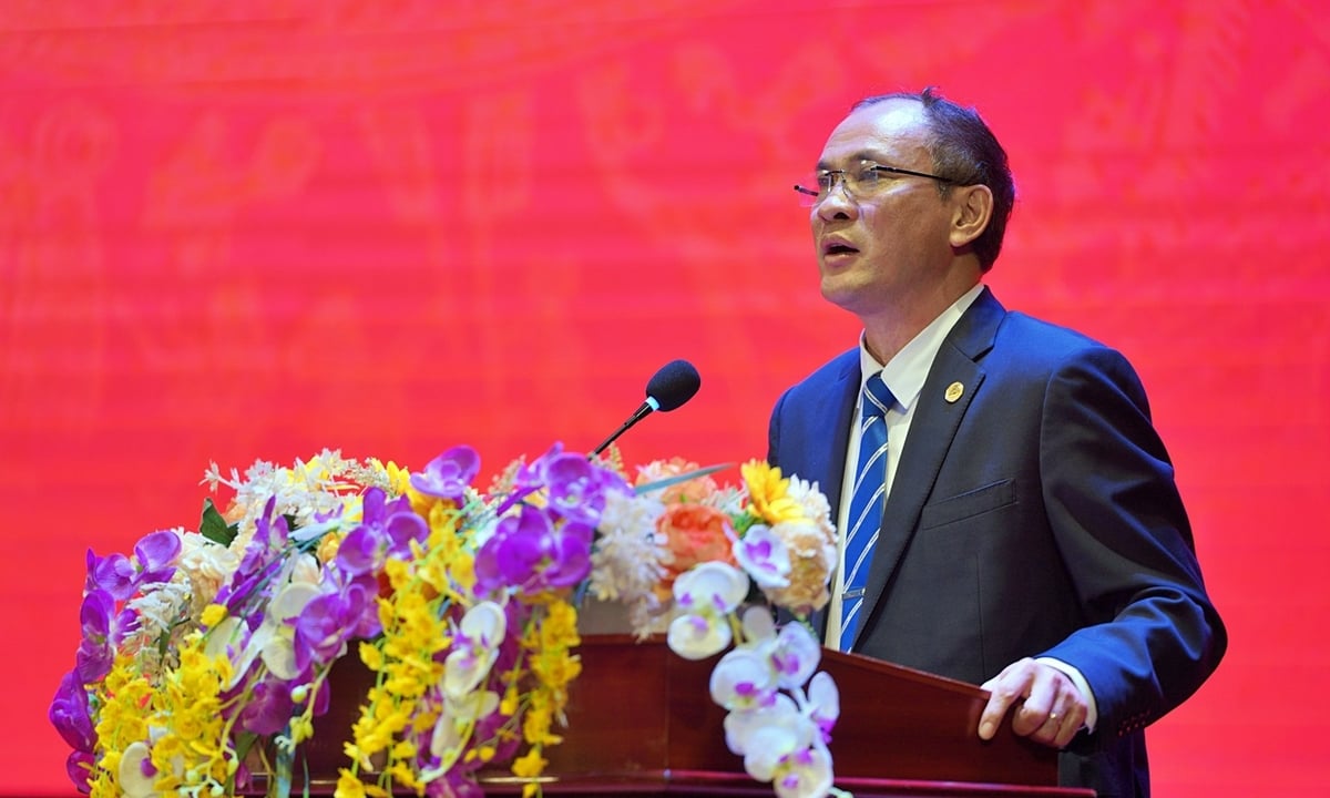 GS. TS Nguyễn Trung Việt: Bảo vệ Tổ quốc trong thời bình là sứ mệnh của mỗi nhà giáo, mỗi sinh viên. Ảnh: Bảo Thắng. GS. TS Nguyễn Trung Việt: Bảo vệ Tổ quốc trong thời bình là sứ mệnh của mỗi nhà giáo, mỗi sinh viên. Ảnh: Bảo Thắng.