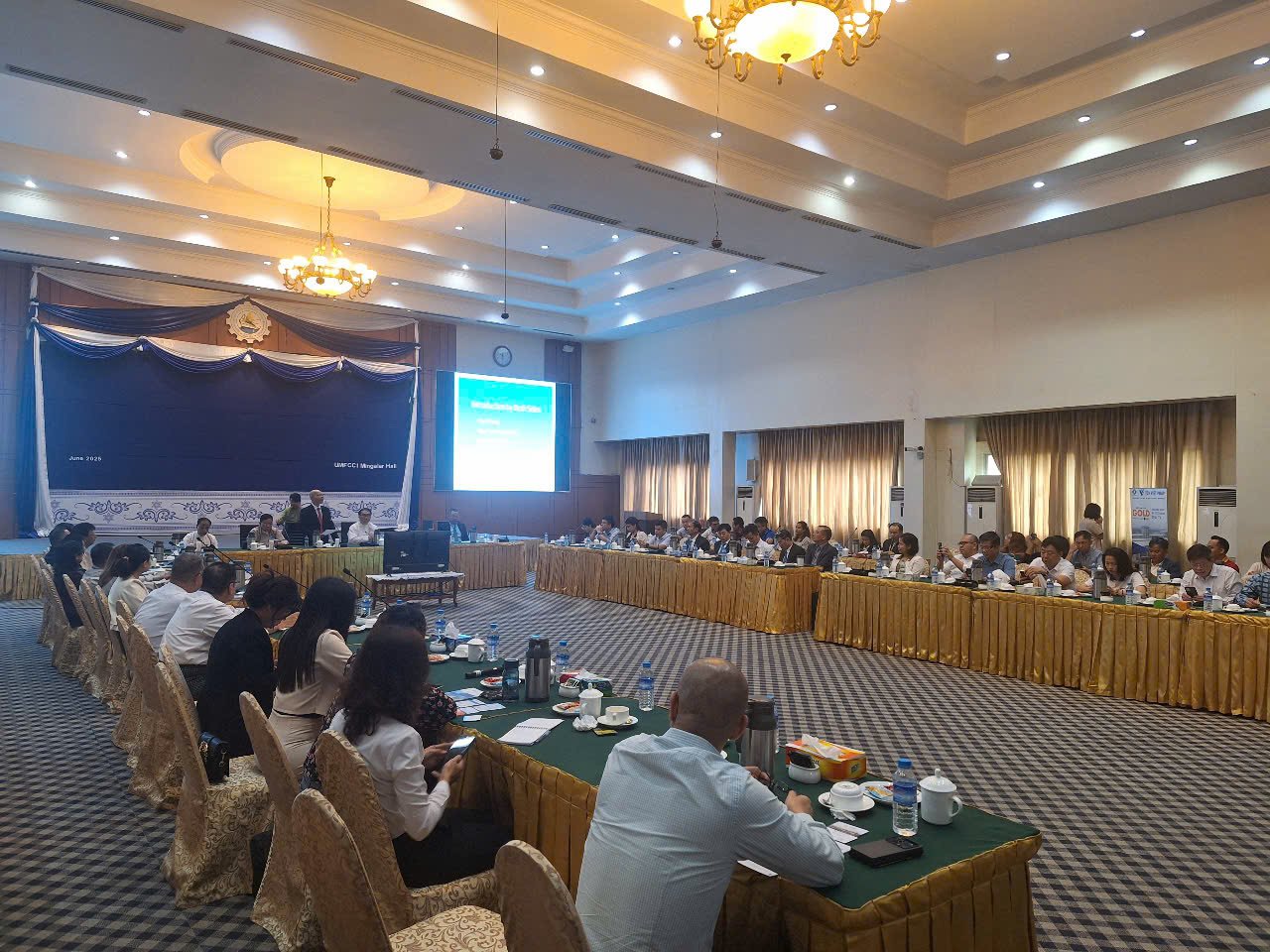 Một trong những hoạt động trọng tâm lần này là phiên kết nối doanh nghiệp vào sáng 23/6 tại trụ sở của Liên đoàn các Nhà xây dựng Myanmar (MCEF). Ảnh: PV. Một trong những hoạt động trọng tâm lần này là phiên kết nối doanh nghiệp vào sáng 23/6 tại trụ sở của Liên đoàn các Nhà xây dựng Myanmar (MCEF). Ảnh: PV.