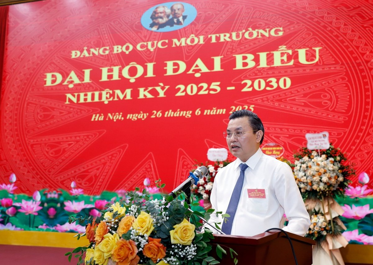 Đảng bộ Cục Môi trường xác định rõ ba đột phá chiến lược: về thể chế, chính sách pháp luật; về đầu tư cho bảo vệ môi trường; và về thực thi chính sách, pháp luật. Ảnh: Khương Trung. Đảng bộ Cục Môi trường xác định rõ ba đột phá chiến lược: về thể chế, chính sách pháp luật; về đầu tư cho bảo vệ môi trường; và về thực thi chính sách, pháp luật. Ảnh: Khương Trung.