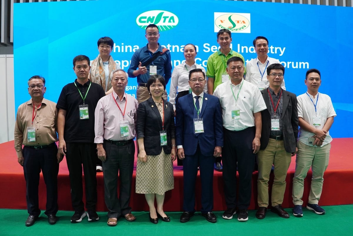 Các diễn giả, doanh nghiệp hai nước đã cùng thảo luận, chia sẻ để phát triển ngành giống trong tương lai. Ảnh: Nguyễn Thủy. Các diễn giả, doanh nghiệp hai nước đã cùng thảo luận, chia sẻ để phát triển ngành giống trong tương lai. Ảnh: Nguyễn Thủy.
