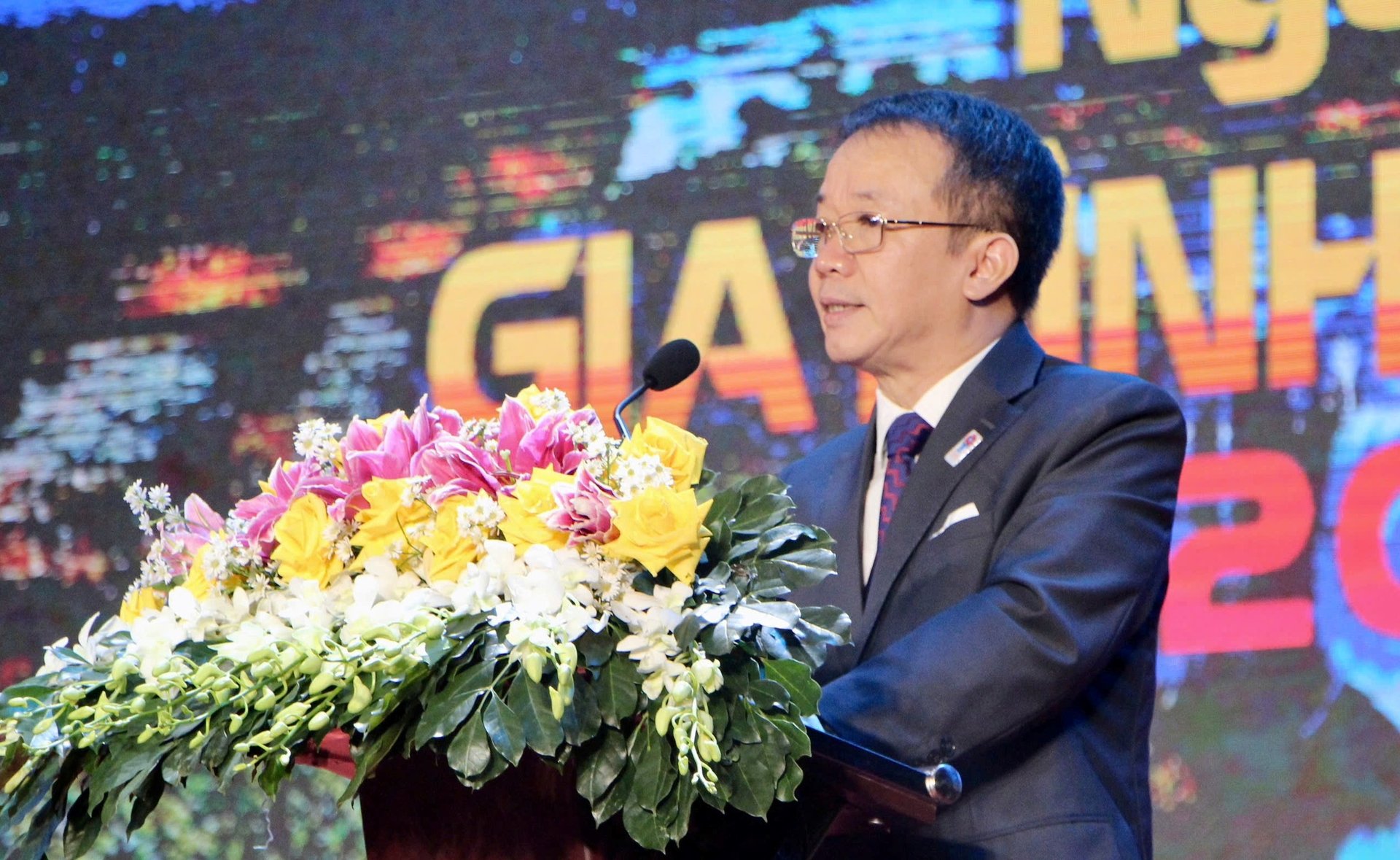 Ông Trần Quang Vinh, Phó Giám đốc Trung tâm Triển lãm văn hóa nghệ thuật Việt Nam (Bộ Văn hóa, Thể thao và Du lịch) phát biểu khai mạc. Ảnh: BTC. Ông Trần Quang Vinh, Phó Giám đốc Trung tâm Triển lãm văn hóa nghệ thuật Việt Nam (Bộ Văn hóa, Thể thao và Du lịch) phát biểu khai mạc. Ảnh: BTC.