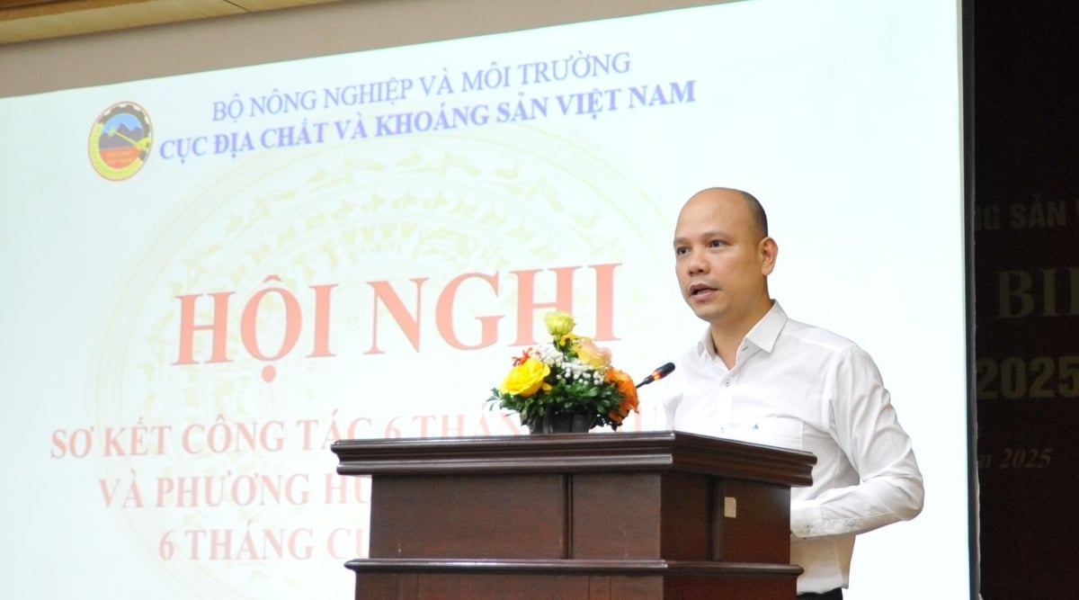 Ông Trần Phương, Phó Cục trưởng Cục Địa chất và Khoáng sản Việt Nam nêu rõ những kết quả của Cục trong 6 tháng đầu năm. Ảnh: Lan Chi. Ông Trần Phương, Phó Cục trưởng Cục Địa chất và Khoáng sản Việt Nam nêu rõ những kết quả của Cục trong 6 tháng đầu năm. Ảnh: Lan Chi.