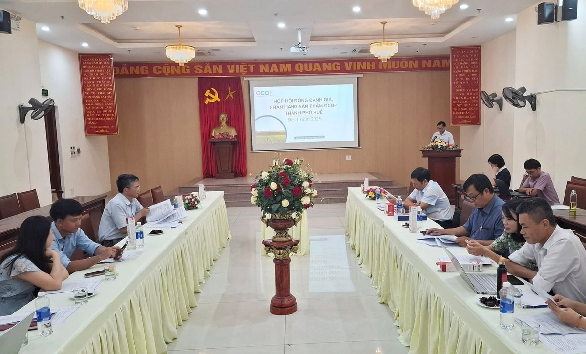 Hội nghị 'Đánh giá, phân hạng sản phẩm OCOP đợt 1, năm 2025' ở TP Huế. Ảnh: Văn Dinh. Hội nghị 'Đánh giá, phân hạng sản phẩm OCOP đợt 1, năm 2025' ở TP Huế. Ảnh: Văn Dinh.