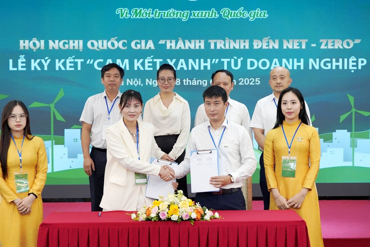Viện Nghiên cứu Tăng trưởng xanh ký biên bản hợp tác với Vinasamex. Ảnh: Bảo Thắng. Viện Nghiên cứu Tăng trưởng xanh ký biên bản hợp tác với Vinasamex. Ảnh: Bảo Thắng.