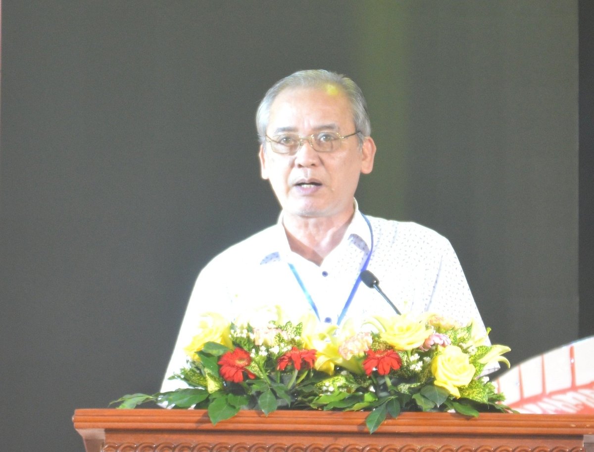 Ông Đặng Thành Tài, Chủ tịch Hội Nước mắm Phú Quốc khẳng định việc được bảo hộ chỉ dẫn địa lý trong nước cũng như EU đã giúp cho nước mắm Phú Quốc được vươn xa. Ảnh: Trung Chánh. Ông Đặng Thành Tài, Chủ tịch Hội Nước mắm Phú Quốc khẳng định việc được bảo hộ chỉ dẫn địa lý trong nước cũng như EU đã giúp cho nước mắm Phú Quốc được vươn xa. Ảnh: Trung Chánh.