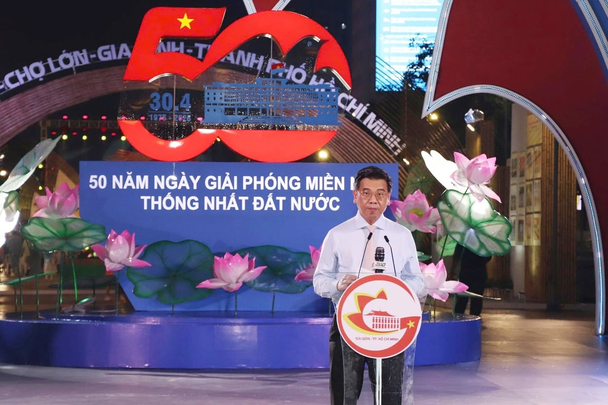 Ông Nguyễn Văn Dũng, Phó Chủ tịch UBND TP.HCM phát biểu khai mạc chuỗi hoạt động. Ảnh: Anh Hoàng. Ông Nguyễn Văn Dũng, Phó Chủ tịch UBND TP.HCM phát biểu khai mạc chuỗi hoạt động. Ảnh: Anh Hoàng.