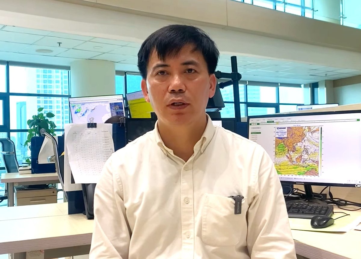 Ông Nguyễn Văn Hưởng, Trưởng phòng Dự báo thời tiết (Trung tâm Dự báo khí tượng thủy văn quốc gia) thông tin về đợt mưa từ đêm 28/6 đến 2/7. Ảnh: Trung Nguyên. Ông Nguyễn Văn Hưởng, Trưởng phòng Dự báo thời tiết (Trung tâm Dự báo khí tượng thủy văn quốc gia) thông tin về đợt mưa từ đêm 28/6 đến 2/7. Ảnh: Trung Nguyên.