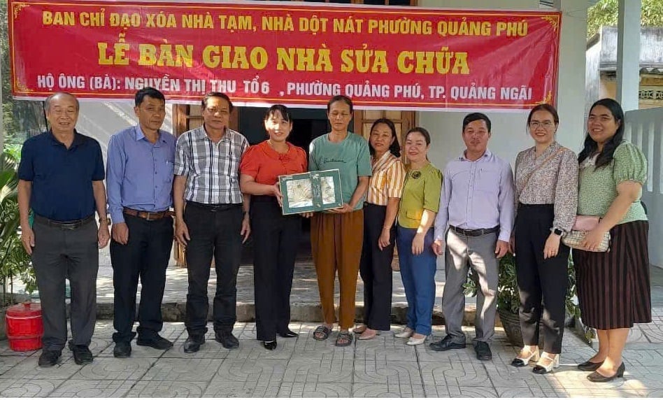 Chương trình xóa nhà tạm, nhà dột nát giúp hơn 6.300 hộ gia đình an cư. Ảnh: Võ Hà. Chương trình xóa nhà tạm, nhà dột nát giúp hơn 6.300 hộ gia đình an cư. Ảnh: Võ Hà.