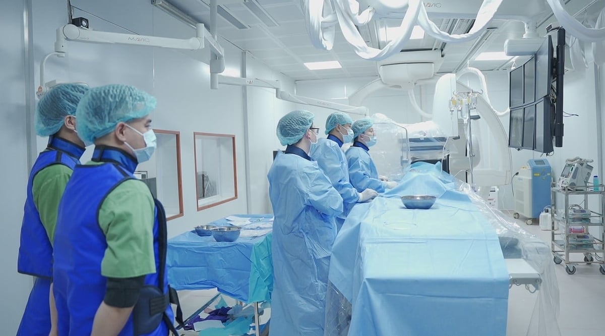 Bệnh viện Đa khoa thành phố Vinh là cơ sở y tế hiện đại, chuyên nghiệp và nhân văn. Ảnh: An Nhiên. Bệnh viện Đa khoa thành phố Vinh là cơ sở y tế hiện đại, chuyên nghiệp và nhân văn. Ảnh: An Nhiên.