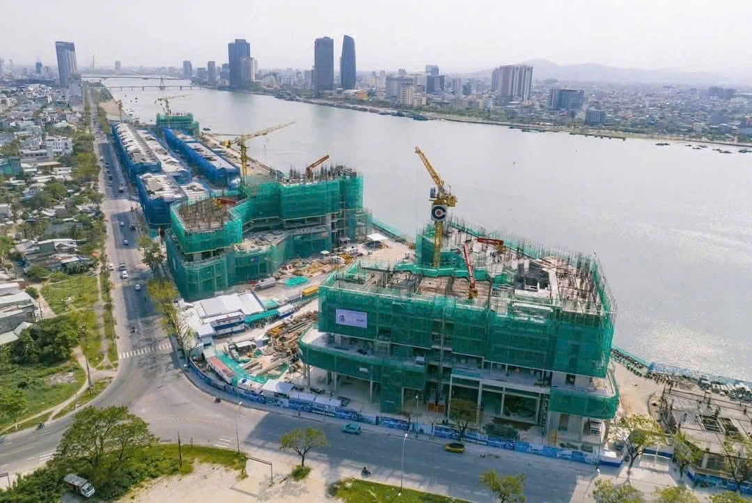 Một loạt các dự án được khởi công trong 2 năm qua mang lại điểm sáng cho bức tranh kinh tế - xã hội của Đà Nẵng. Ảnh: Lan Anh Một loạt các dự án được khởi công trong 2 năm qua mang lại điểm sáng cho bức tranh kinh tế - xã hội của Đà Nẵng. Ảnh: Lan Anh