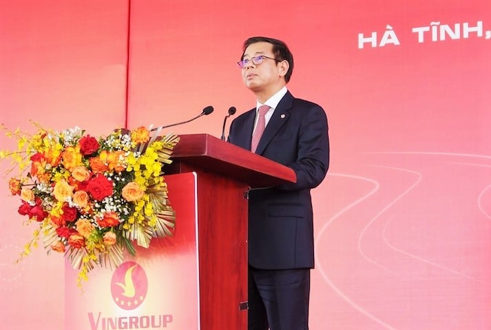 Ông Nguyễn Việt Quang, Phó Chủ tịch kiêm Tổng giám đốc Tập đoàn Vingroup phát biểu tại lễ khánh thành nhà máy. Ảnh: Thanh Nga. Ông Nguyễn Việt Quang, Phó Chủ tịch kiêm Tổng giám đốc Tập đoàn Vingroup phát biểu tại lễ khánh thành nhà máy. Ảnh: Thanh Nga.