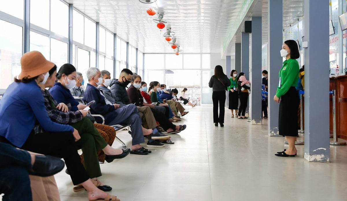 Người dân tại cơ sở khám bệnh của BVĐK thành phố Vinh. Ảnh: An Nhiên. Người dân tại cơ sở khám bệnh của BVĐK thành phố Vinh. Ảnh: An Nhiên.