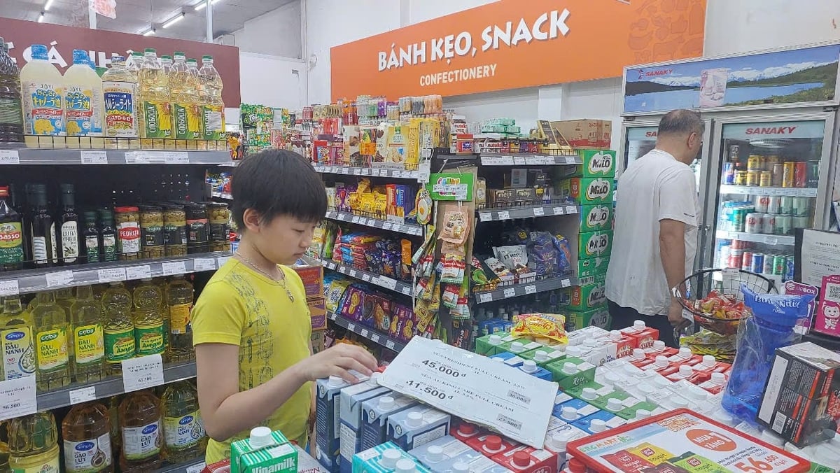 Hà Nội chủ động bình ổn giá, đảm bảo hàng hóa thiết yếu năm 2025. Ảnh: Nguyễn Hà. Hà Nội chủ động bình ổn giá, đảm bảo hàng hóa thiết yếu năm 2025. Ảnh: Nguyễn Hà.