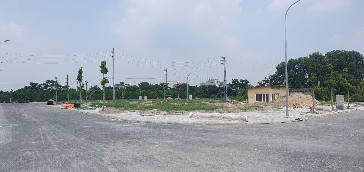 Dự án là xây dựng hạ tầng kỹ thuật khu dân cư nông thôn mới xã Tân Dân. Ảnh: Sơn Dũng. Dự án là xây dựng hạ tầng kỹ thuật khu dân cư nông thôn mới xã Tân Dân. Ảnh: Sơn Dũng.