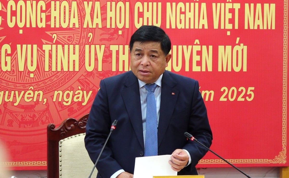Phó Thủ tướng Chính phủ Nguyễn Chí Dũng đánh giá cao kết quả phát triển kinh tế - xã hội của tỉnh Thái Nguyên. Ảnh: Quang Linh. Phó Thủ tướng Chính phủ Nguyễn Chí Dũng đánh giá cao kết quả phát triển kinh tế - xã hội của tỉnh Thái Nguyên. Ảnh: Quang Linh.