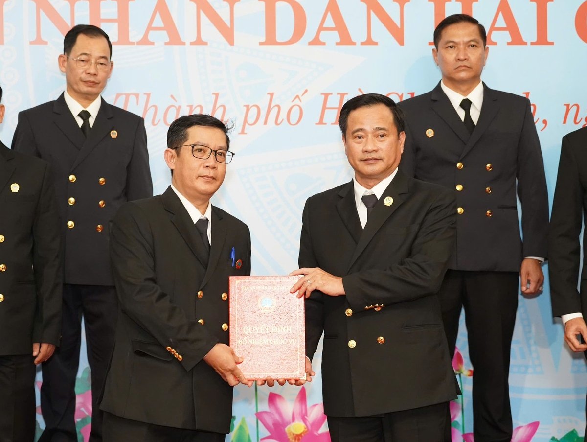 Ông Nguyễn Quang Huynh được bổ nhiệm là Chánh án TAND khu vực 1. ẢNh: HT. Ông Nguyễn Quang Huynh được bổ nhiệm là Chánh án TAND khu vực 1. ẢNh: HT.