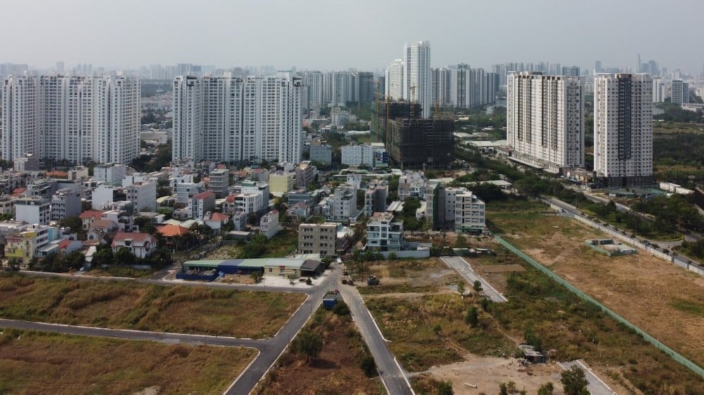 Bảng giá đất TPHCM cần được điều chỉnh áp dụng trong 6 tháng cuối năm 2025. Ảnh: Đình Du. Bảng giá đất TPHCM cần được điều chỉnh áp dụng trong 6 tháng cuối năm 2025. Ảnh: Đình Du.