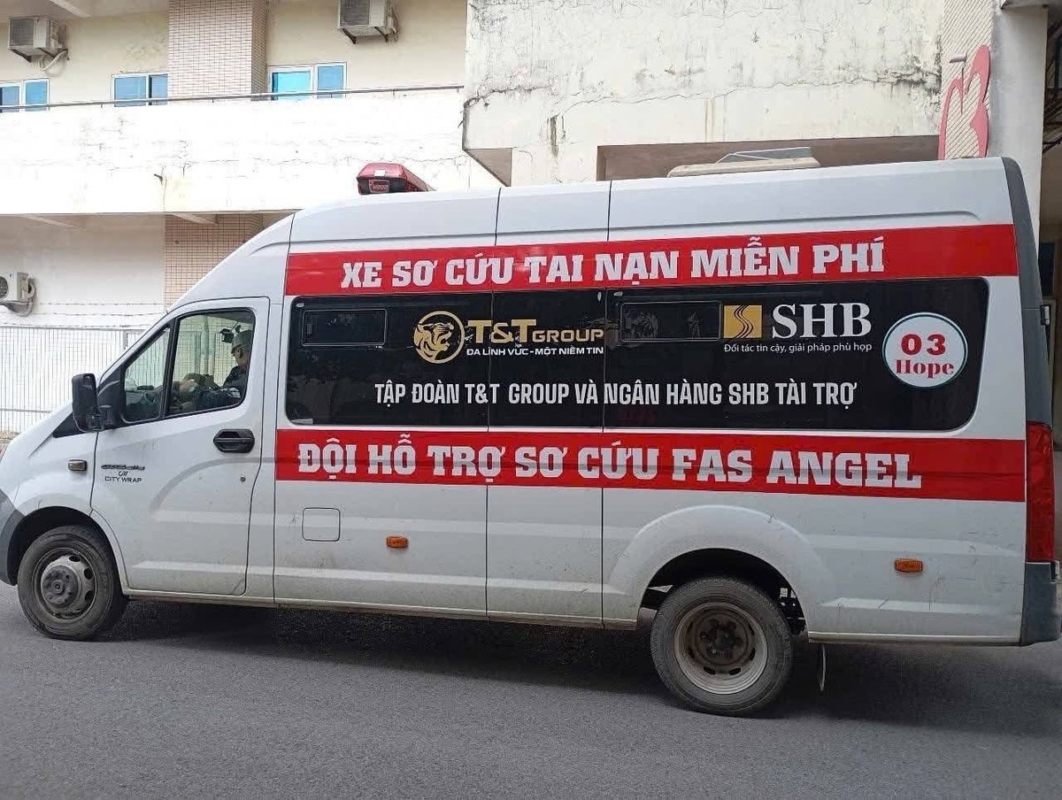 Xe đã sẵn sàng để chở các nạn nhân về quê. Ảnh: Khánh An. Xe đã sẵn sàng để chở các nạn nhân về quê. Ảnh: Khánh An.