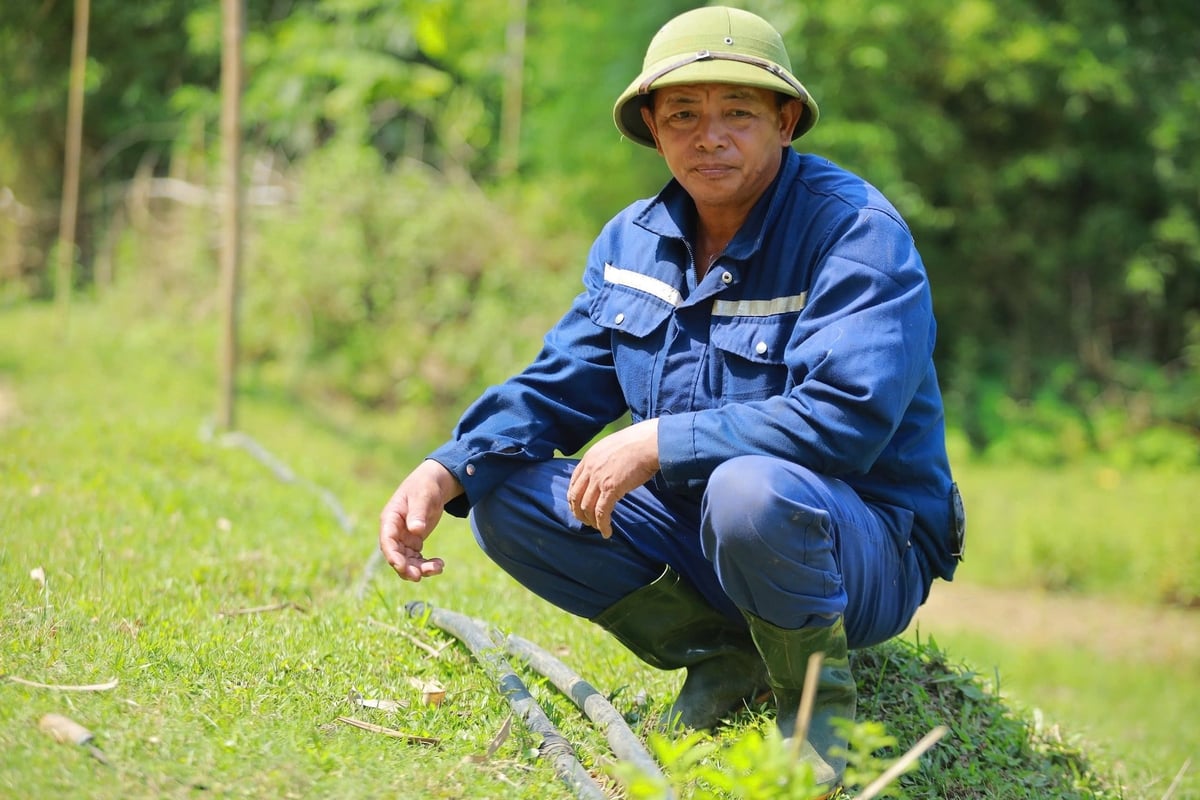Người dân xã Châu Hồng (cũ) phản ánh, quá trình khai thác khoáng sản, đặc biệt là quặng thiếc khiến nhiều nhà bị sụt lún, mất nước sinh hoạt. Ảnh: Ngọc Linh. Người dân xã Châu Hồng (cũ) phản ánh, quá trình khai thác khoáng sản, đặc biệt là quặng thiếc khiến nhiều nhà bị sụt lún, mất nước sinh hoạt. Ảnh: Ngọc Linh.