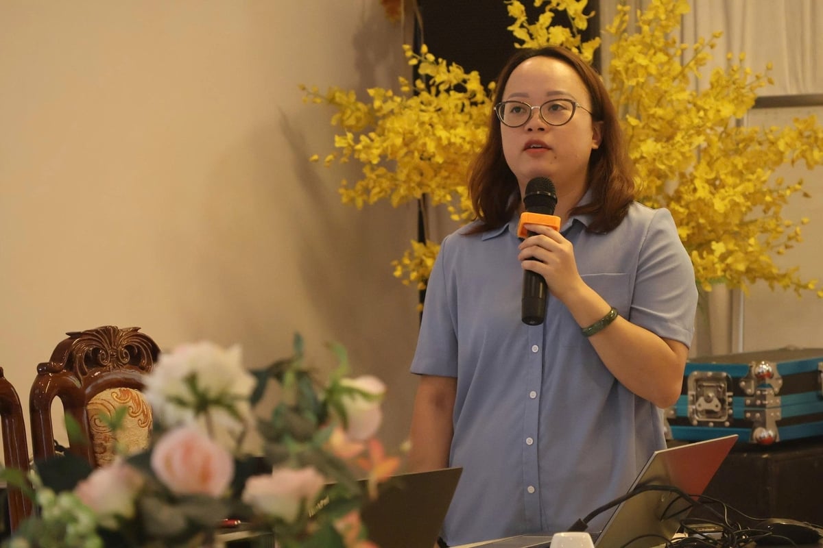 Tiến sĩ Nguyễn Thu Hương, chuyên gia của tổ chức mạng lưới giám sát ngành công nghiệp thuốc lá toàn cầu (STOP) vạch rõ những góc khuất đằng sau lớp vỏ tưởng chừng như 'an toàn hơn' của các sản phẩm thuốc lá thế hệ mới. Ảnh: Trung Nguyên.