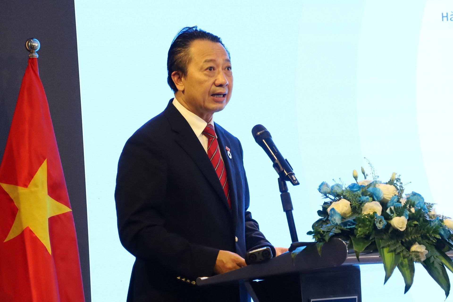 Mr. Nguyen Quang Vinh, Vice President of the Vietnam Chamber of Commerce and Industry (VCCI), proposed various solutions to strengthen bilateral cooperation between the two countries. Photo: Phuong Linh.