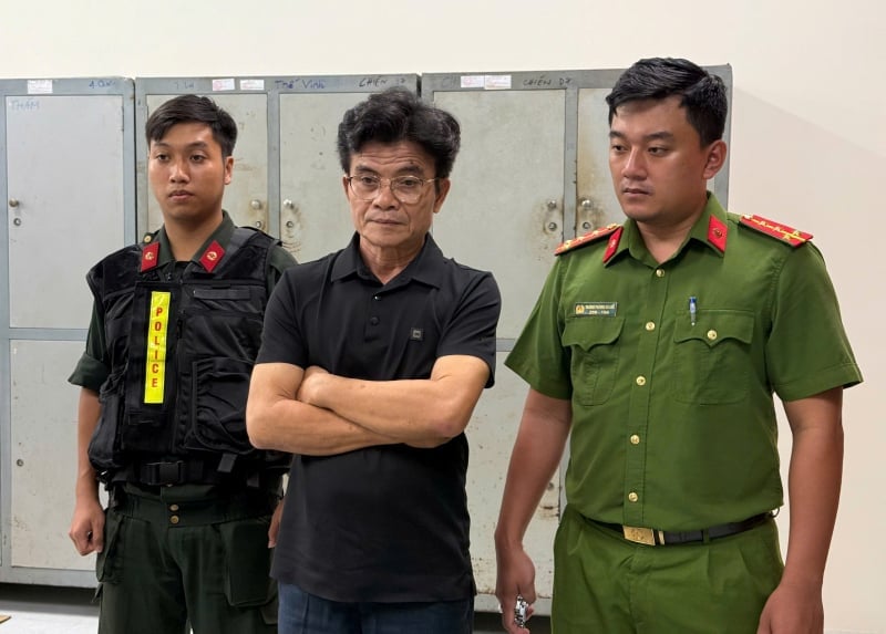 Khởi tố bị can, bắt tạm giam Võ Thành Tâm, Giám đốc Công ty TNHH MTV Mỹ phẩm Thanh Thuý. Ảnh: Công an TP HCM. Khởi tố bị can, bắt tạm giam Võ Thành Tâm, Giám đốc Công ty TNHH MTV Mỹ phẩm Thanh Thuý. Ảnh: Công an TP HCM.