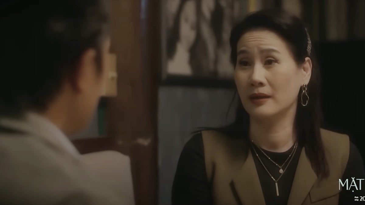 Bà Hương bày tỏ quan điểm với David Lê. Ảnh CMH