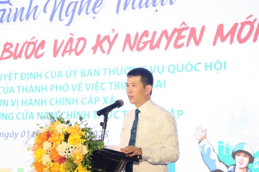 Bí thư Đảng ủy, Chủ tịch HĐND phường Cửa Nam Phạm Tuấn Long phát biểu tại chương trình. Ảnh: Nguyễn Trường.