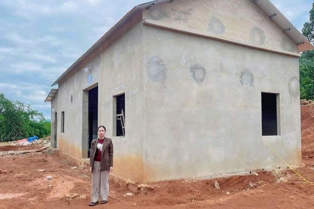 Ngôi nhà mới của người dân được xây dựng thay thế nhà tạm, nhà dột nát. Ảnh: Hoàng Châu.