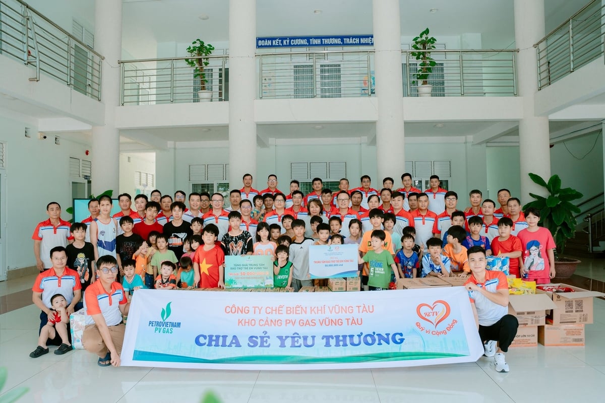 PV GAS VUNG TAU trong hành trình 'Chia sẻ yêu thương'. Ảnh: PV GAS.