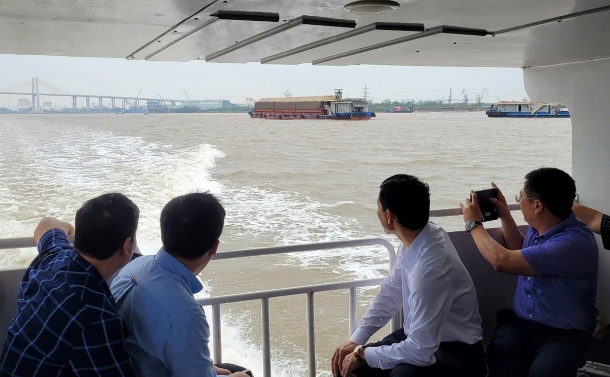Rất ít tàu, thuyền du lịch khai thác các tuyến sông để chở khách du lịch đi trải nghiệm. Ảnh: Đinh Mười.