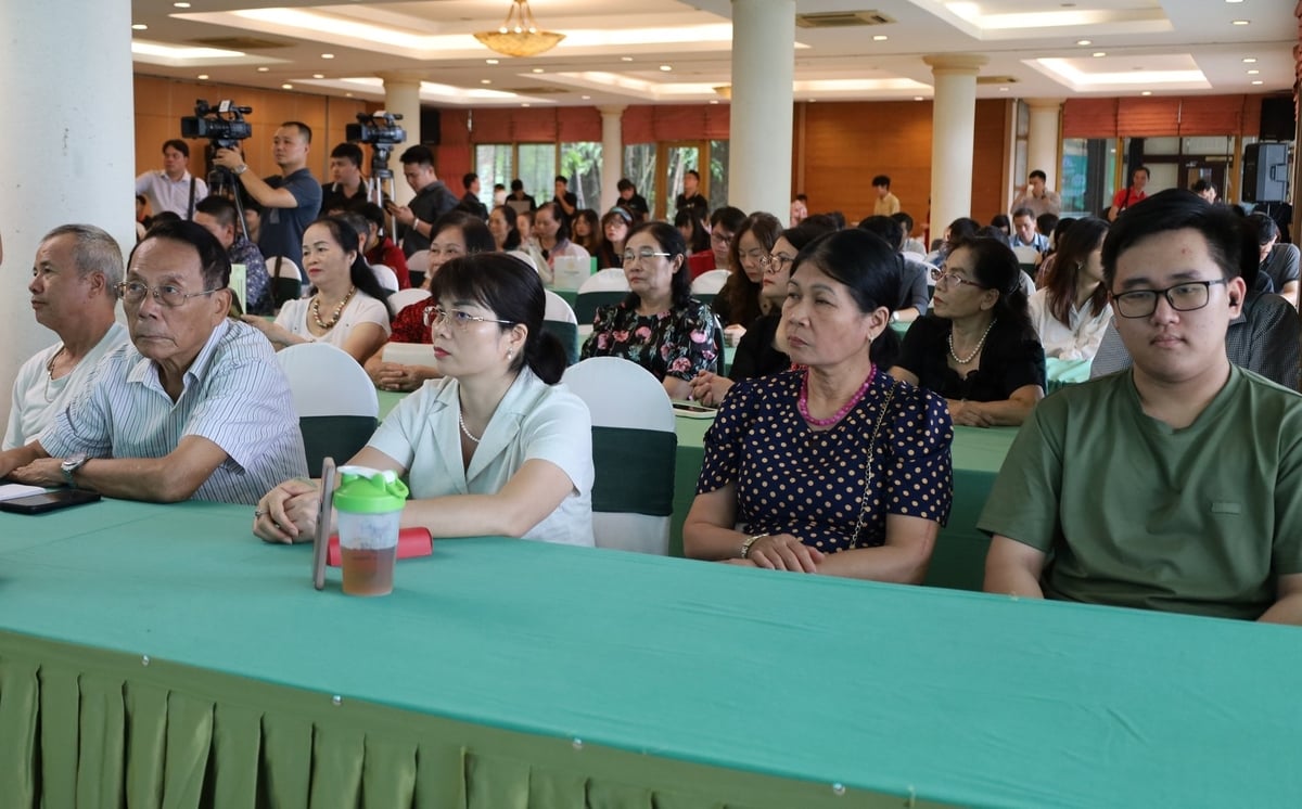 Diễn đàn thu hút nhiều nhà quản lý, đại diện doanh nghiệp, chuyên gia trong nước, quốc tế và người tiêu dùng. Ảnh: Hoàng Hiền.