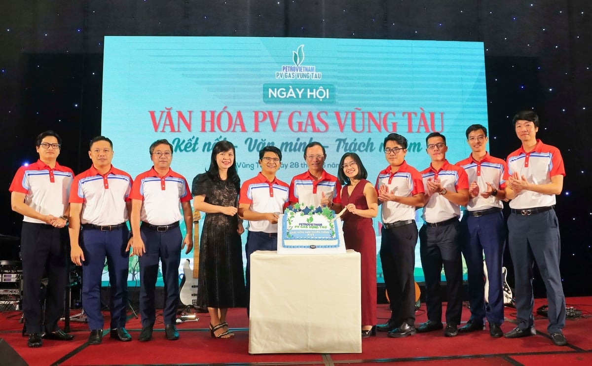 Đêm hội gala diner. Ảnh: PV GAS.