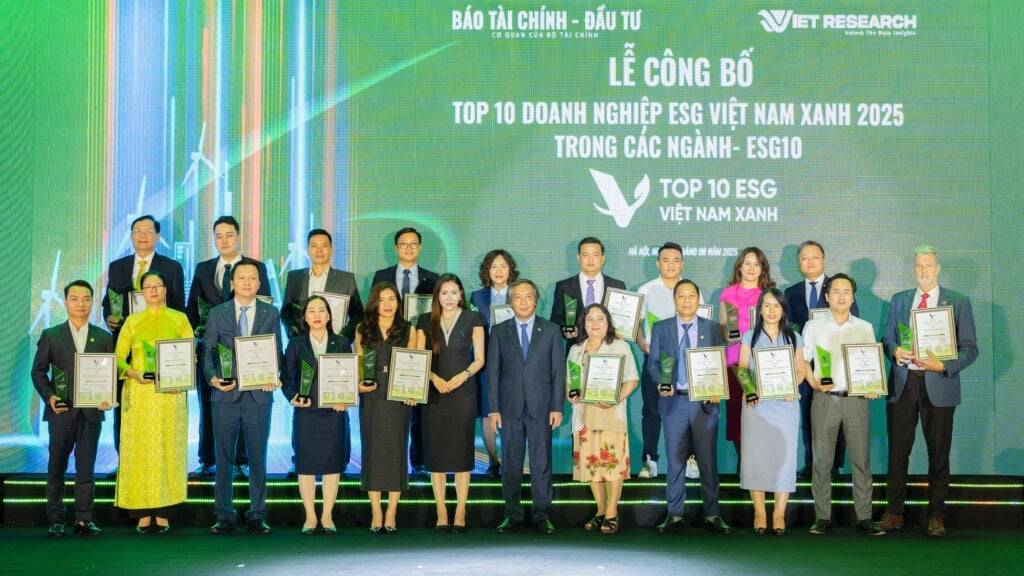 Tự hào là doanh nghiệp ESG Việt Nam Xanh tiêu biểu của ngành chế biến – chế tạo Việt Nam. Ảnh: TAĐT.