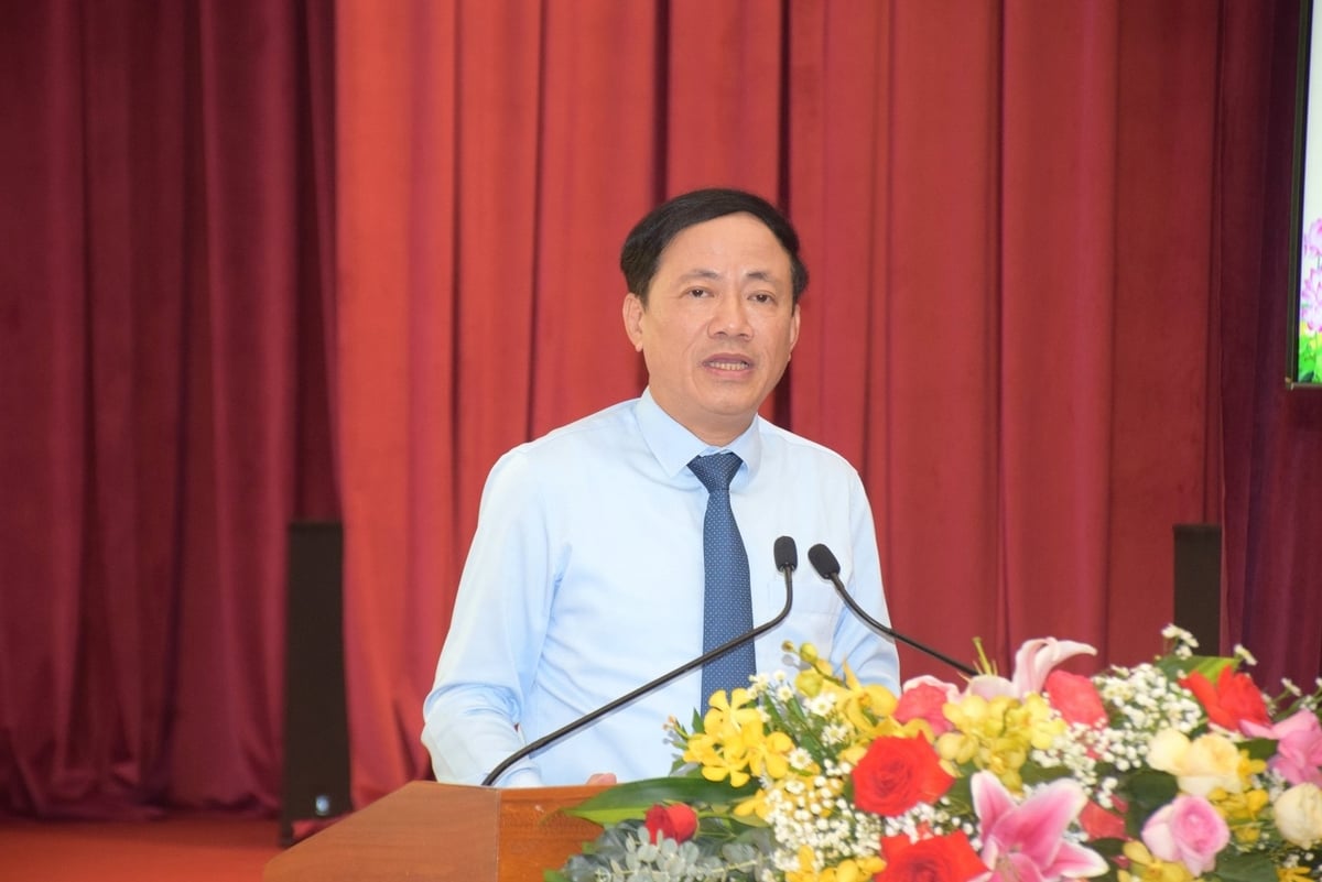 Ông Phạm Anh Tuấn, Chủ tịch UBND tỉnh Gia Lai, tiếp thu ý kiến của Bí thư Tỉnh ủy Gia Lai. Ảnh: V.Đ.T.