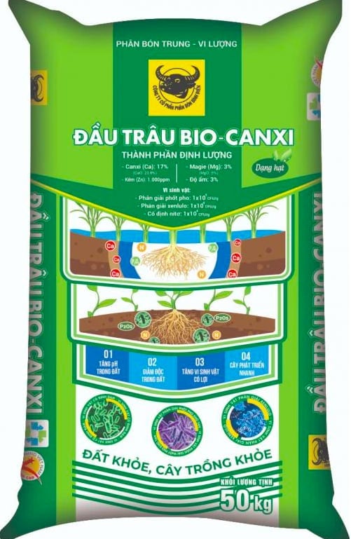 Đầu Trâu Bio-Canxi ra đời nhằm cung cấp Ca và vi sinh vật có lợi cho đất. Ảnh: Bảo Vệ. Đầu Trâu Bio-Canxi ra đời nhằm cung cấp Ca và vi sinh vật có lợi cho đất. Ảnh: Bảo Vệ.