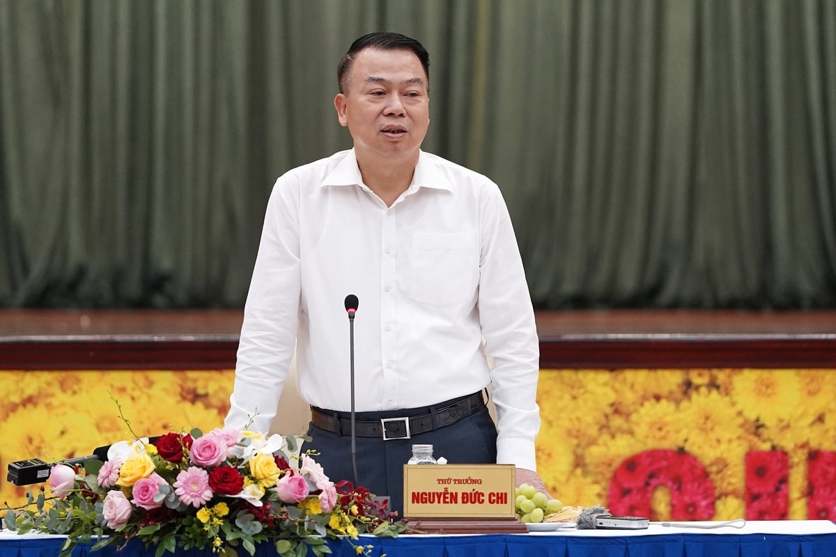 Thứ trưởng Nguyễn Đức Chi chủ trì buổi họp báo. Ảnh: Bảo Thắng.