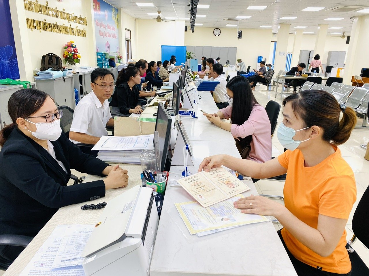 Việc vận hành thông suốt của chính quyền hai cấp được chuẩn bị kỹ lưỡng của các địa phương. Ảnh: Lê Hoàng Vũ.