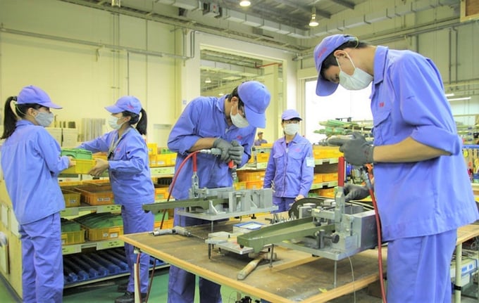 Luật Việc làm (sửa đổi) vừa được Quốc hội thông qua, với nhiều quy định cụ thể về bảo hiểm thất nghiệp. Ảnh: Việt Khánh. Luật Việc làm (sửa đổi) vừa được Quốc hội thông qua, với nhiều quy định cụ thể về bảo hiểm thất nghiệp. Ảnh: Việt Khánh.