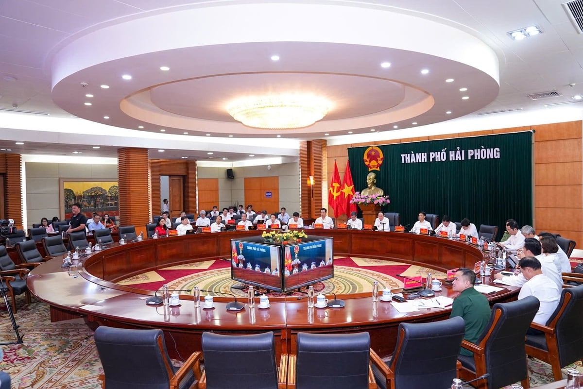 Toàn cảnh phiên họp. Ảnh: Đàm Thanh.
