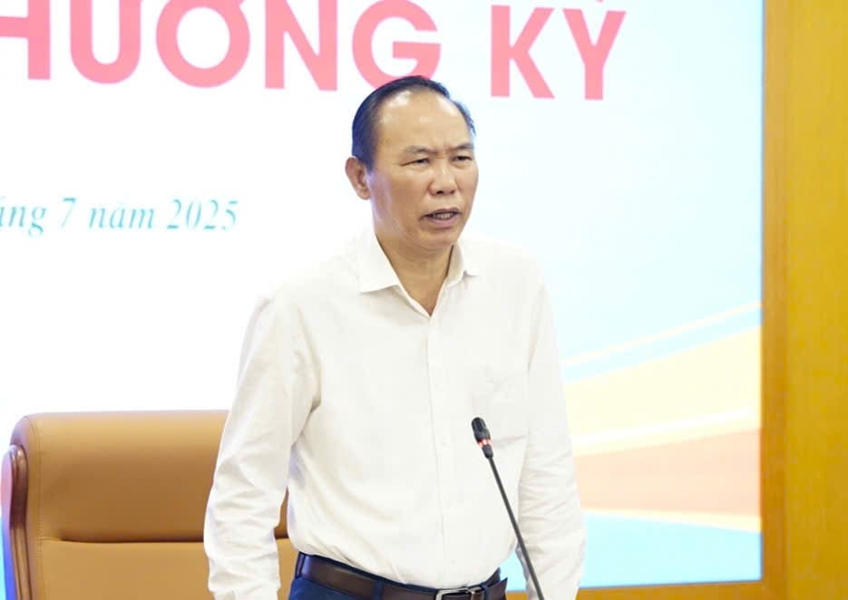 Thứ trưởng Phùng Đức Tiến nhận định nếu duy trì tốc độ tăng trưởng của ngành trong 6 tháng đầu năm thì mục tiêu xuất khẩu 70 tỷ USD như chỉ đạo của Chính phủ là hoàn toàn khả thi. Ảnh: Linh Linh.