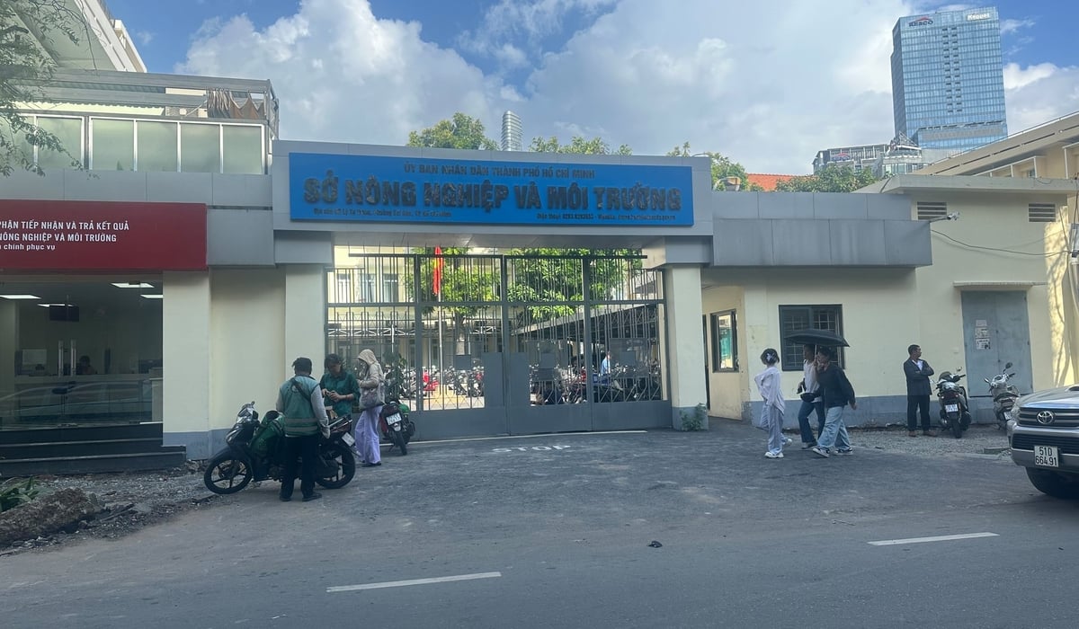 Sở NN-MT TP.HCM (mới) có trách nhiệm chỉ đạo thực hiện công tác bàn giao, tiếp nhận về nhân sự, tài chính tại 67 đơn vị trực thuộc theo nguyên tắc nguyên trạng. Ảnh: Tường Tú. Sở NN-MT TP.HCM (mới) có trách nhiệm chỉ đạo thực hiện công tác bàn giao, tiếp nhận về nhân sự, tài chính tại 67 đơn vị trực thuộc theo nguyên tắc nguyên trạng. Ảnh: Tường Tú.