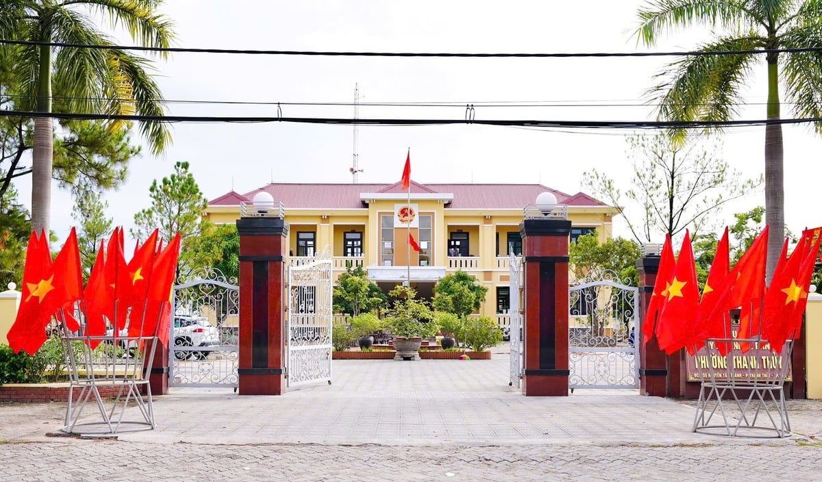 Các xã, phường ở TP Huế sẽ tổ chức duy trì vệ sinh môi trường, phân loại rác, trồng cây xanh, chỉnh trang đô thị… Ảnh: V.D Các xã, phường ở TP Huế sẽ tổ chức duy trì vệ sinh môi trường, phân loại rác, trồng cây xanh, chỉnh trang đô thị… Ảnh: V.D