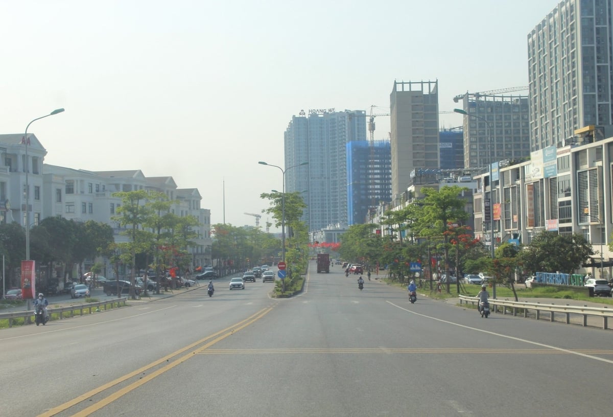 Tốc độ tăng trưởng GRDP của thành phố Hải Phòng (mới) trong 6 tháng đầu năm 2025 ước tăng 11,2%. Ảnh: Hoàng Phong. Tốc độ tăng trưởng GRDP của thành phố Hải Phòng (mới) trong 6 tháng đầu năm 2025 ước tăng 11,2%. Ảnh: Hoàng Phong.