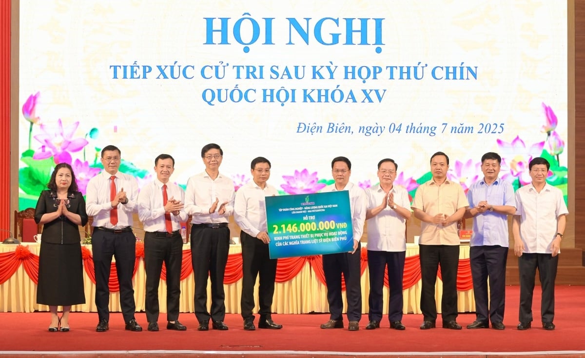 Petrovietnam/Vietsovpetro tài trợ hơn 2 tỷ đồng hỗ trợ nâng cấp trang thiết bị tại các nghĩa trang liệt sĩ trên địa bàn tỉnh Điện Biên. Ảnh: Petrovietnam. Petrovietnam/Vietsovpetro tài trợ hơn 2 tỷ đồng hỗ trợ nâng cấp trang thiết bị tại các nghĩa trang liệt sĩ trên địa bàn tỉnh Điện Biên. Ảnh: Petrovietnam.