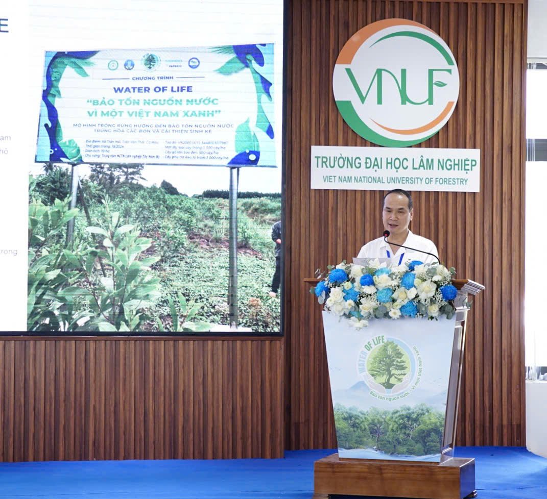 Ông Phạm Hồng Lượng, Phó Cục trưởng Cục Lâm nghiệp và Kiểm lâm phát biểu tại sự kiện. Ảnh: Linh Linh. Ông Phạm Hồng Lượng, Phó Cục trưởng Cục Lâm nghiệp và Kiểm lâm phát biểu tại sự kiện. Ảnh: Linh Linh.