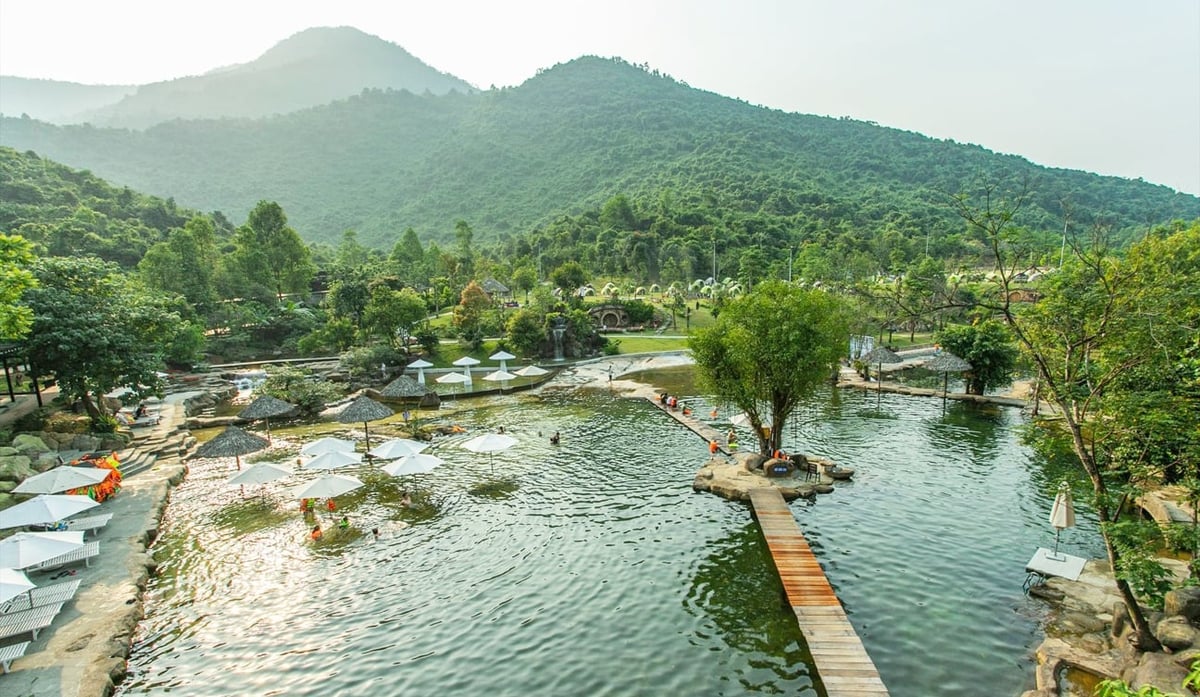 Khu du lịch sinh thái Bạch Mã Village là dự án đầu tiên ở Vườn Quốc gia Bạch Mã thực hiện theo phương thức Nhà nước cho thuê môi trường rừng đặc dụng để phát triển du lịch sinh thái. Ảnh: Văn Dinh. Khu du lịch sinh thái Bạch Mã Village là dự án đầu tiên ở Vườn Quốc gia Bạch Mã thực hiện theo phương thức Nhà nước cho thuê môi trường rừng đặc dụng để phát triển du lịch sinh thái. Ảnh: Văn Dinh.