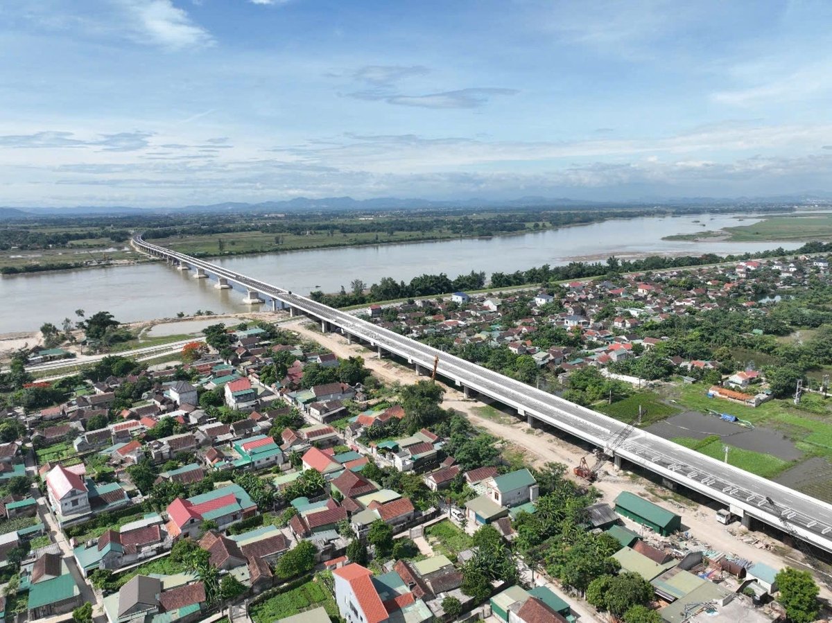 Khu vực xã Lam Thành - nơi có đường sắt cao tốc Bắc - Nam đi qua trước khi nối sang tỉnh Hà Tĩnh. Ảnh: Đình Tiệp. Khu vực xã Lam Thành - nơi có đường sắt cao tốc Bắc - Nam đi qua trước khi nối sang tỉnh Hà Tĩnh. Ảnh: Đình Tiệp.